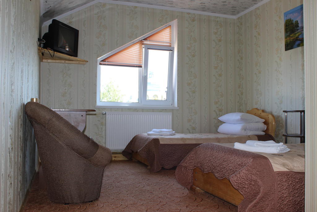 Pid Yavorom Hotel Drogomirchany ภายนอก รูปภาพ