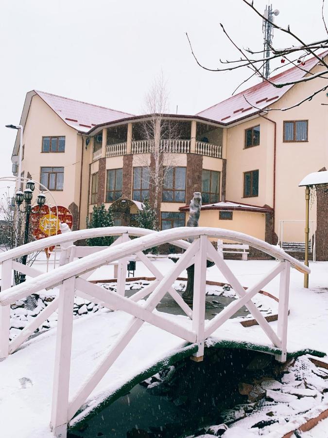 Pid Yavorom Hotel Drogomirchany ภายนอก รูปภาพ